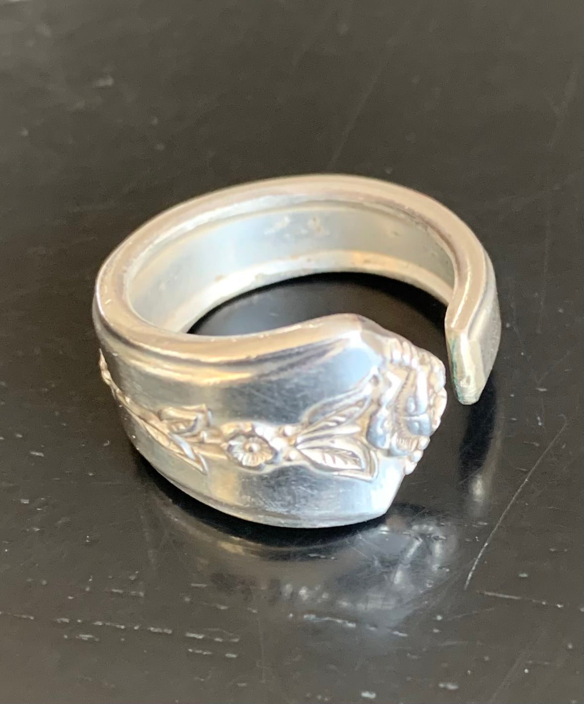 Floral silver ring size 9